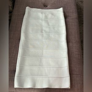 BCBG MAXAZRIA BodyCon Pencil Skirt Size: XS